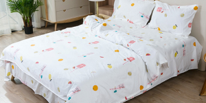 What are the types of fabrics for the four-piece set?  What is the appropriate density and count?